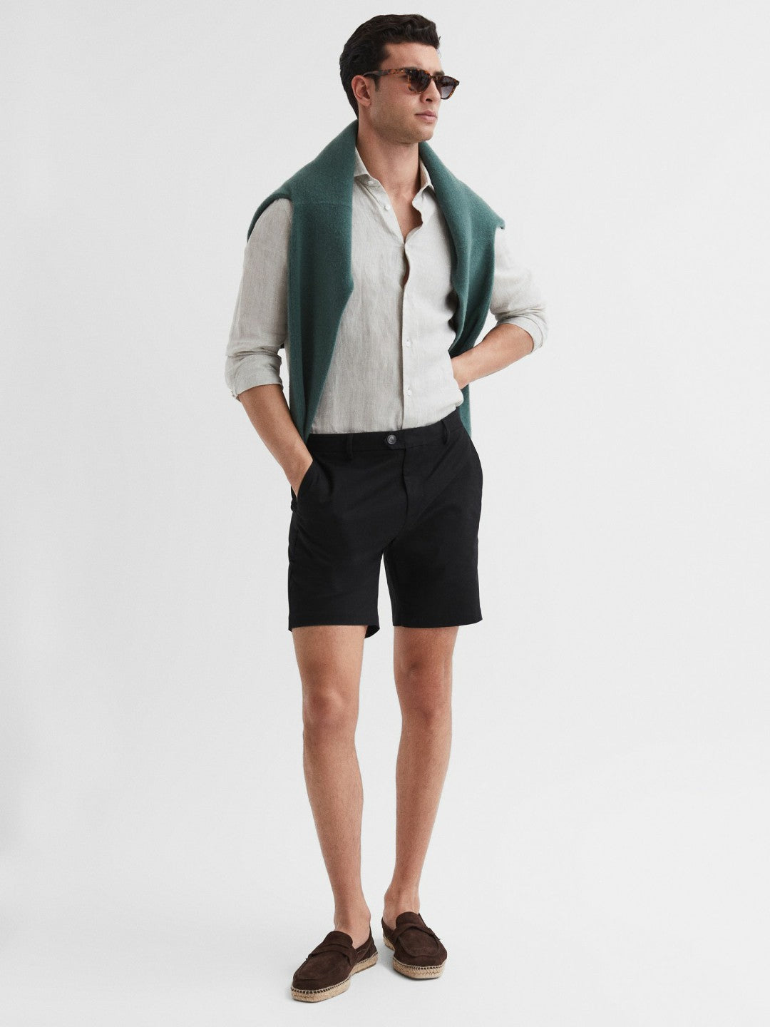 Reiss Offer - Short Length Casual Chino Shorts in Black