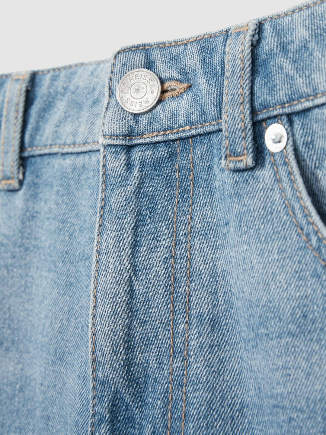 Reiss Loose-Fit Jeans in Light Blue Wash