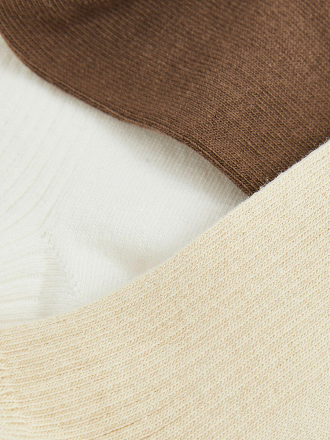 Reiss 3 Pack of Trainer Socks in Chocolate/White