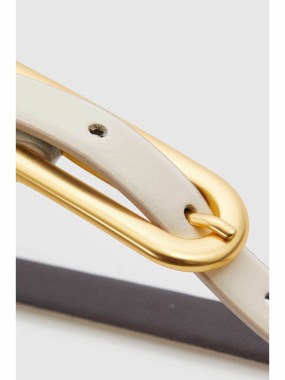 Reiss Savings - Thin Leather Elongated Buckle Belt in Off White