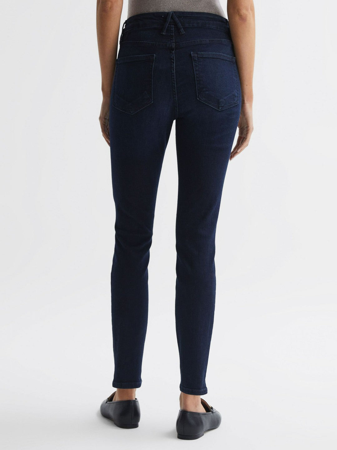 Reiss Value - Good American Sculpting Skinny Jeans in Mid Blue