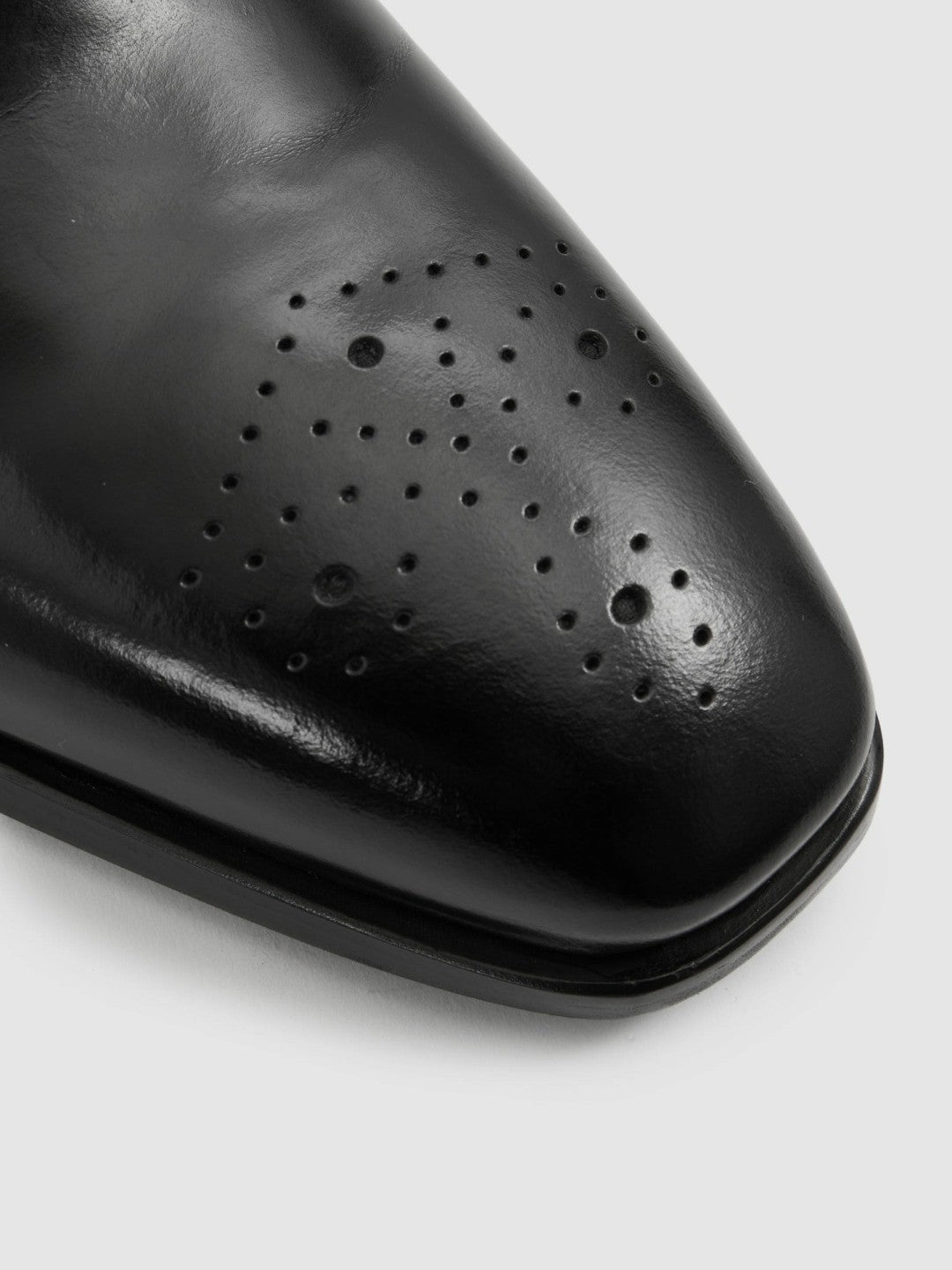 Reiss Leather Brogue Detail Lace-Up Shoes in Black