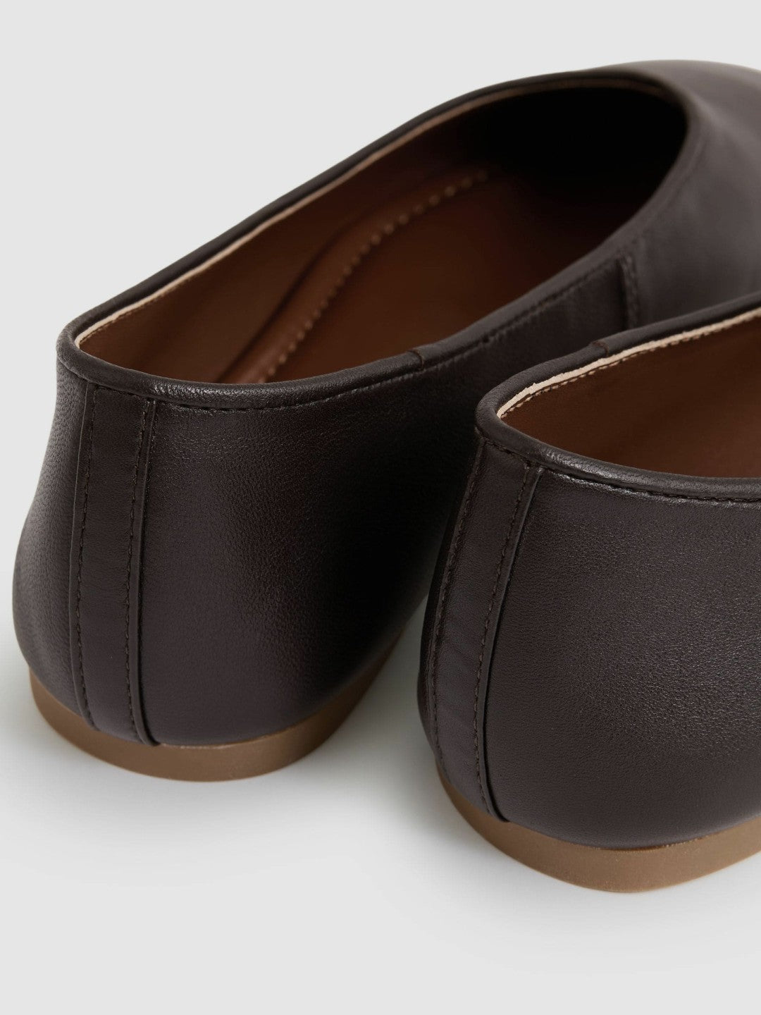 Reiss Leather Rounded-Point Toe Ballet Flats in Chocolate