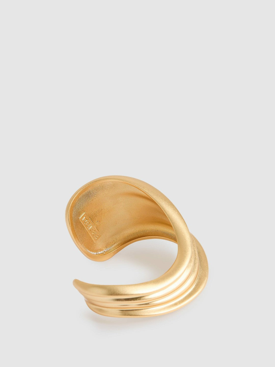 Reiss Fluid Sculpted Cuff in Gold Tone