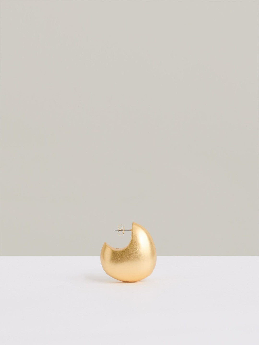 Reiss Best Seller - Curve Scoop Earrings in Gold Tone