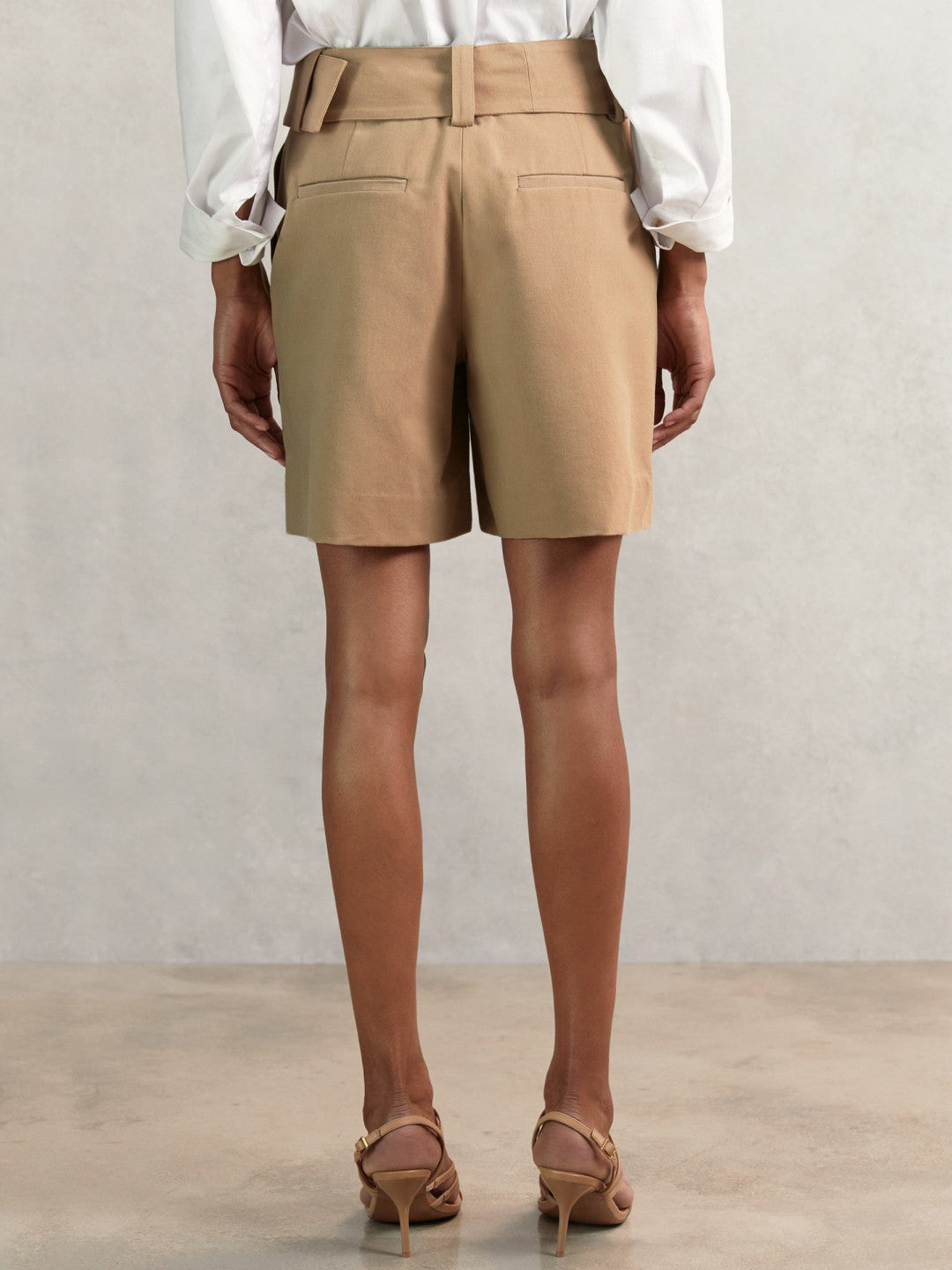 Reiss Cotton-Blend Belted Shorts With Linen in Camel