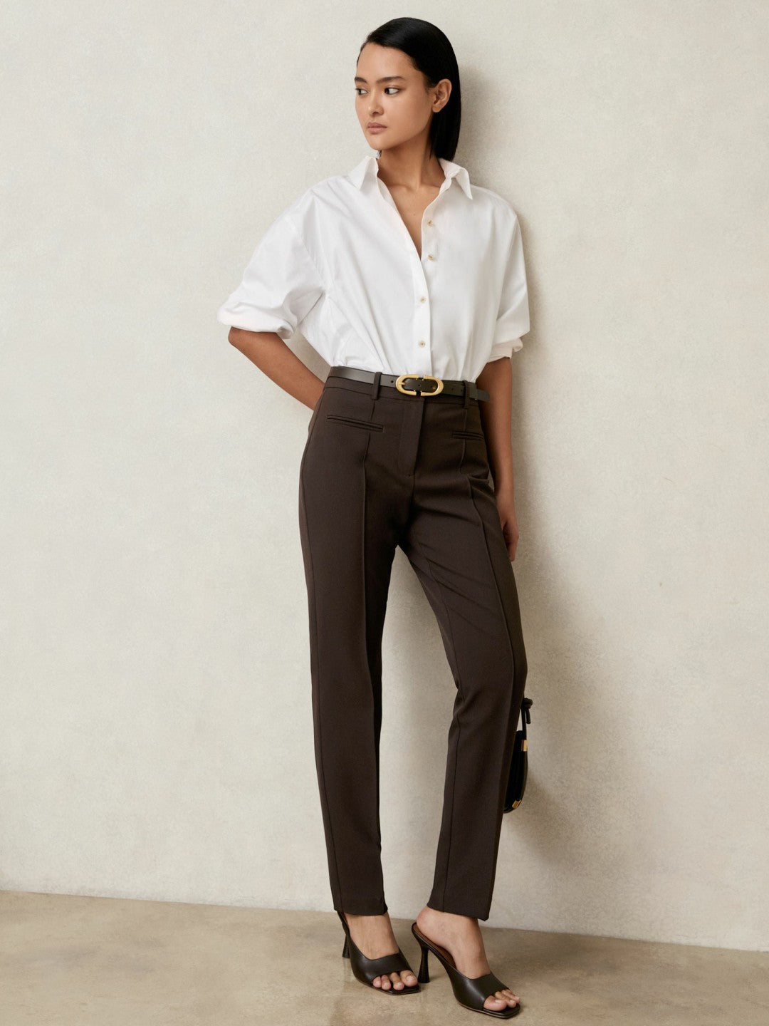 Reiss Deal - Petite Pintuck Tapered Trousers in Chocolate Brown