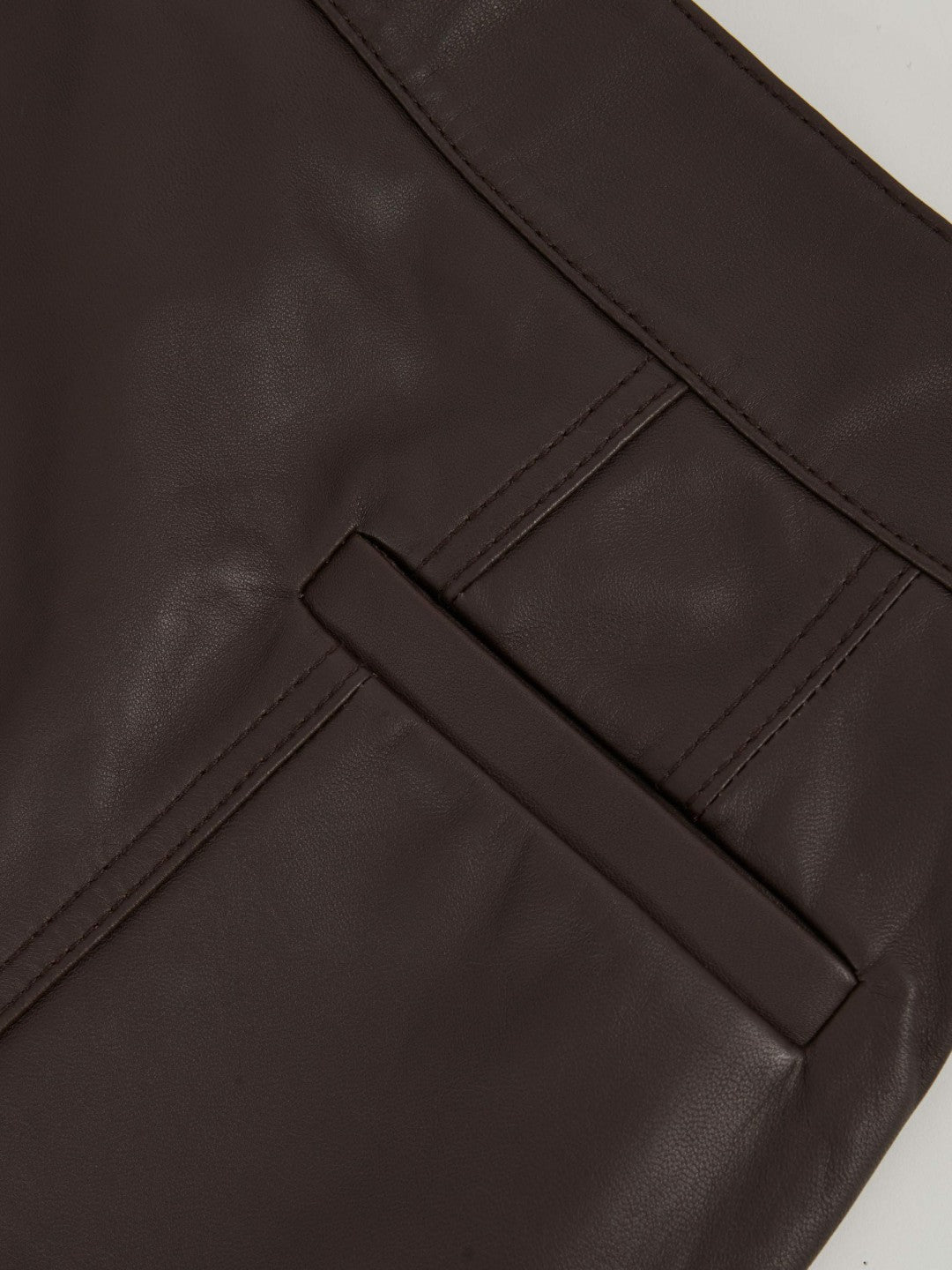 Reiss Leather Welt-Pocket Mini Skirt in Burgundy