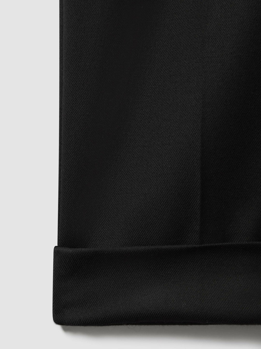 Reiss Relaxed-Fit Pleated Tapered Trousers in Black