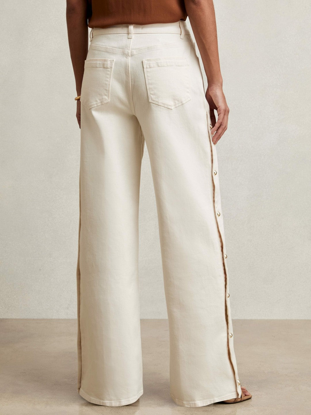 Reiss Petite Side Button Wide Leg Jeans in Cream