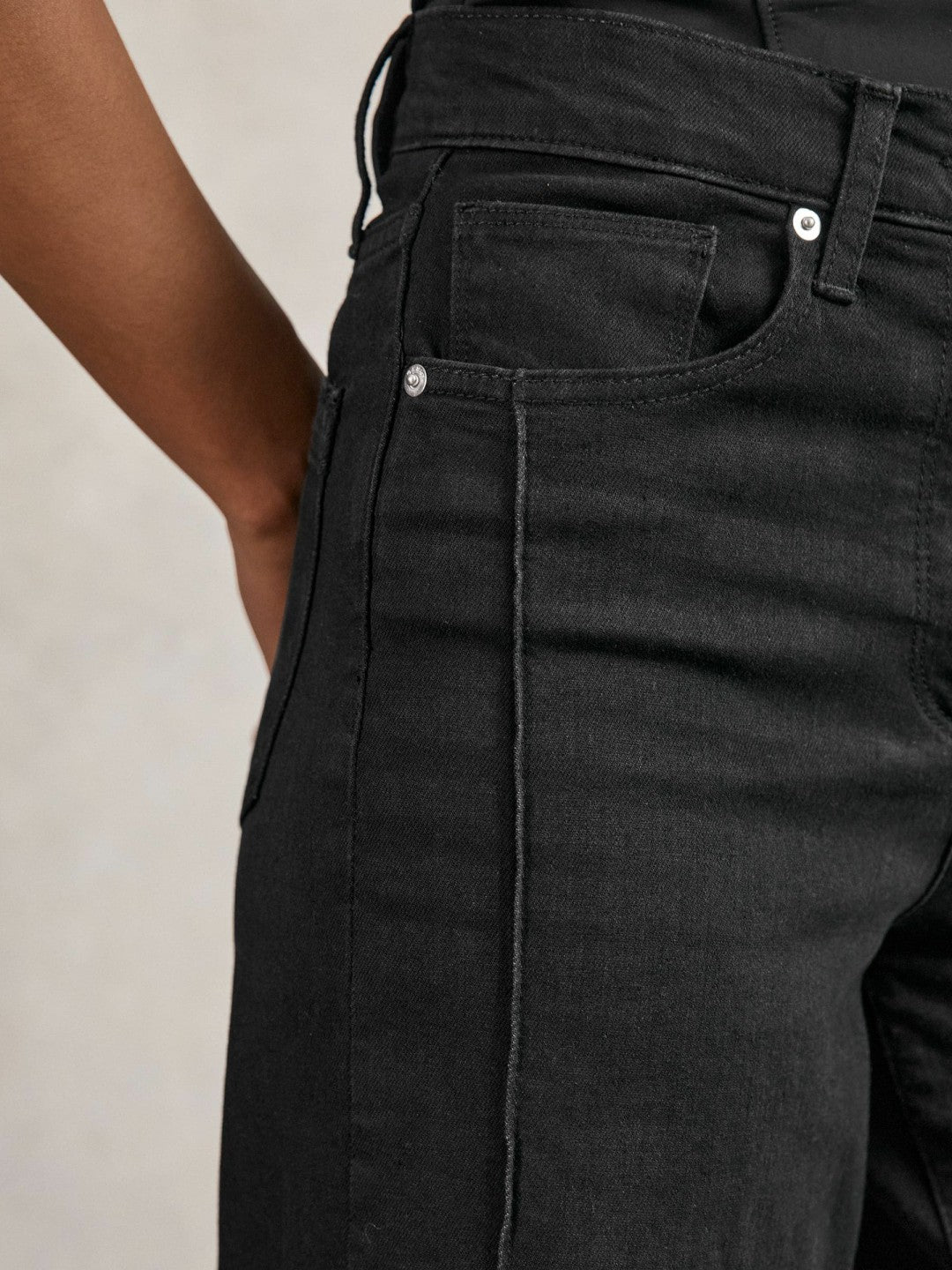 Reiss Petite Stretch-Cotton Wide-Leg Jeans in Black