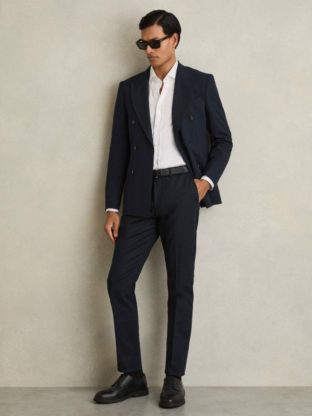 Reiss Slim Fit Cotton Blend Chinos in Navy