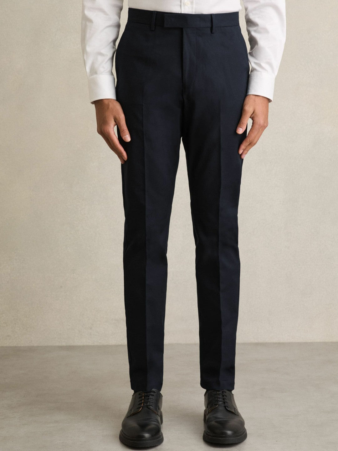 Reiss Slim Fit Cotton Blend Chinos in Navy