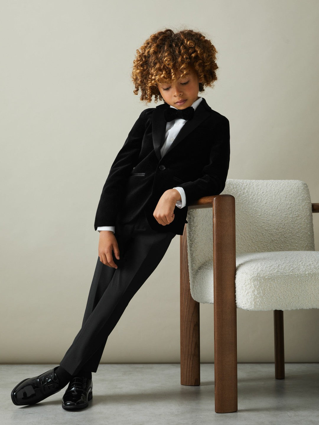 Reiss 9-14 yrs Single Breasted Velvet Blazer in Black