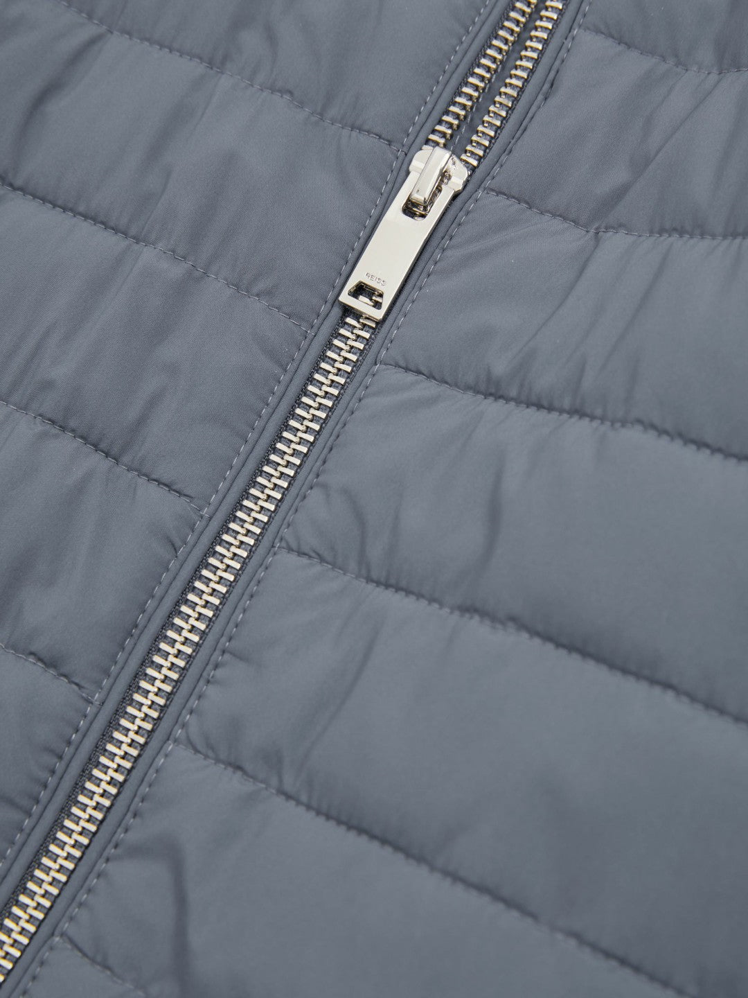 Reiss Value - Hybrid Quilt and Knit Zip-Through Jacket in Airforce Blue