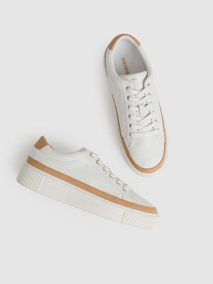 Reiss Featured - Grained Leather Platform Trainers in Camel/White