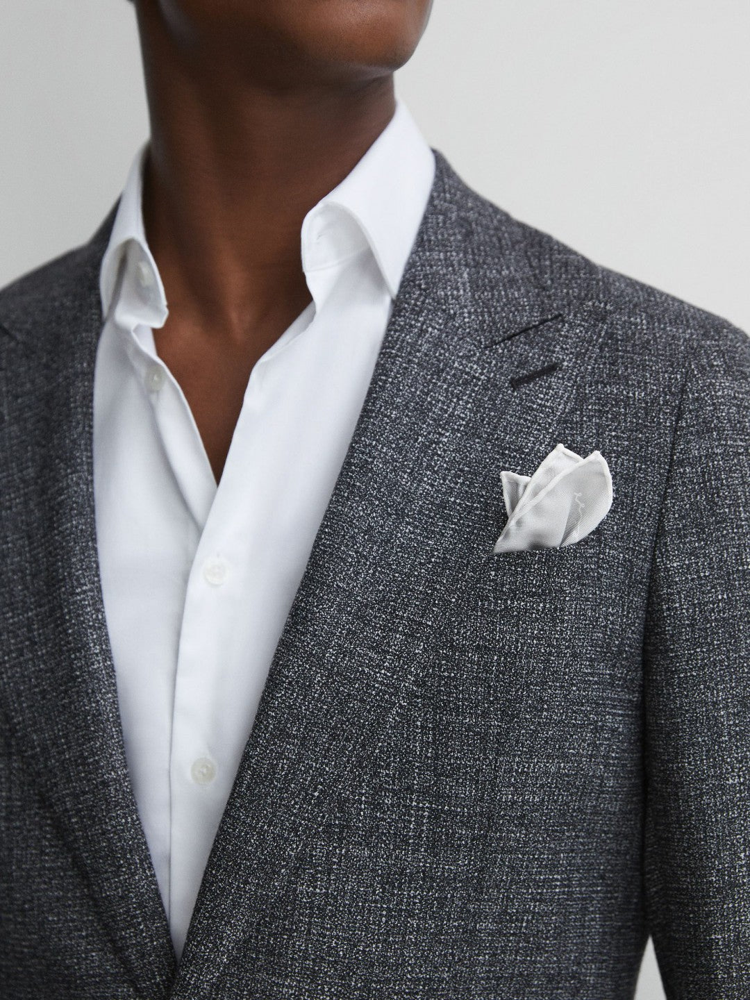 Reiss Offer - Plain Silk Pocket Square in Silver