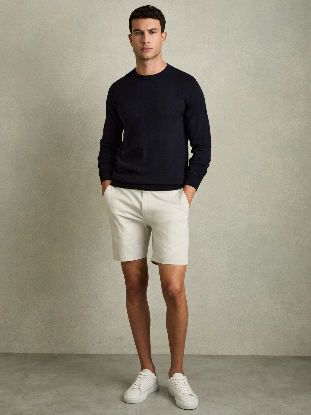 Reiss Short Length Casual Chino Shorts in Chalk