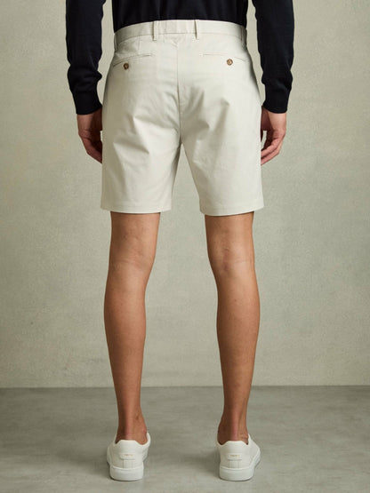Reiss Short Length Casual Chino Shorts in Chalk