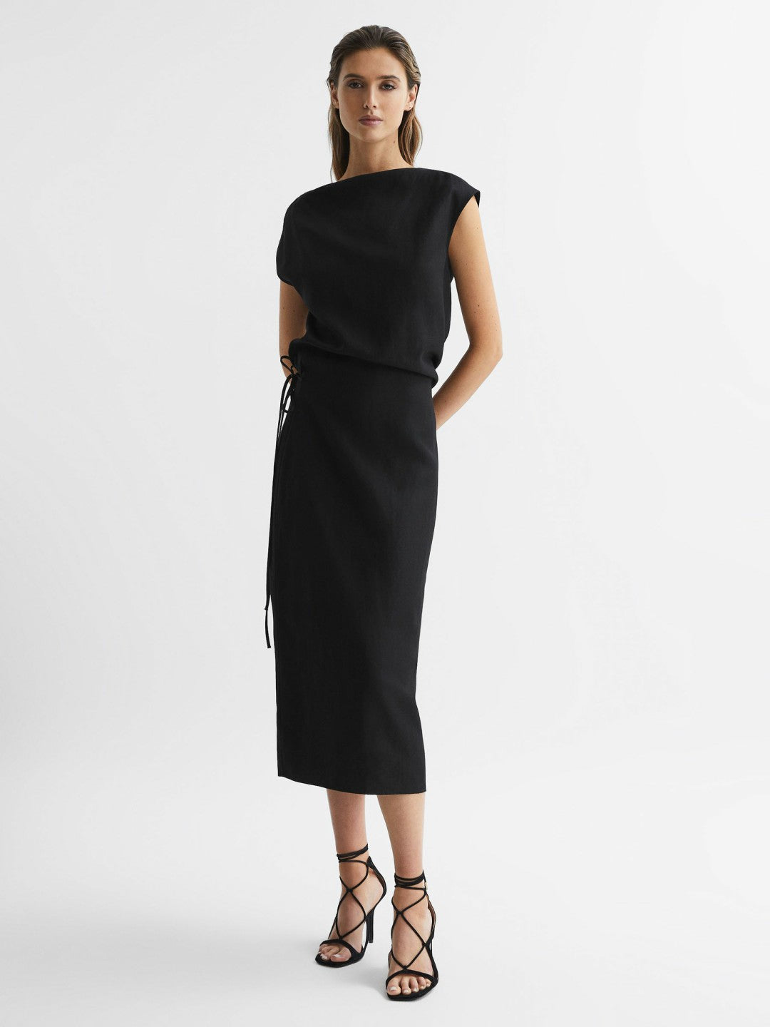 Reiss Featured - Premium Linen Blend Open-Back Midi Dress in Black
