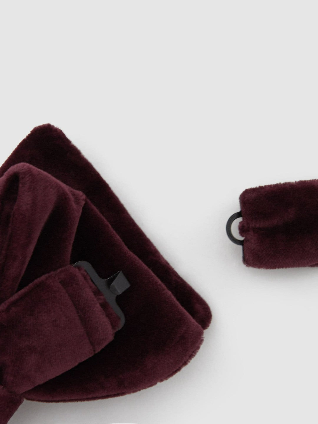 Reiss Best Seller - Velvet Bow Tie in Bordeaux