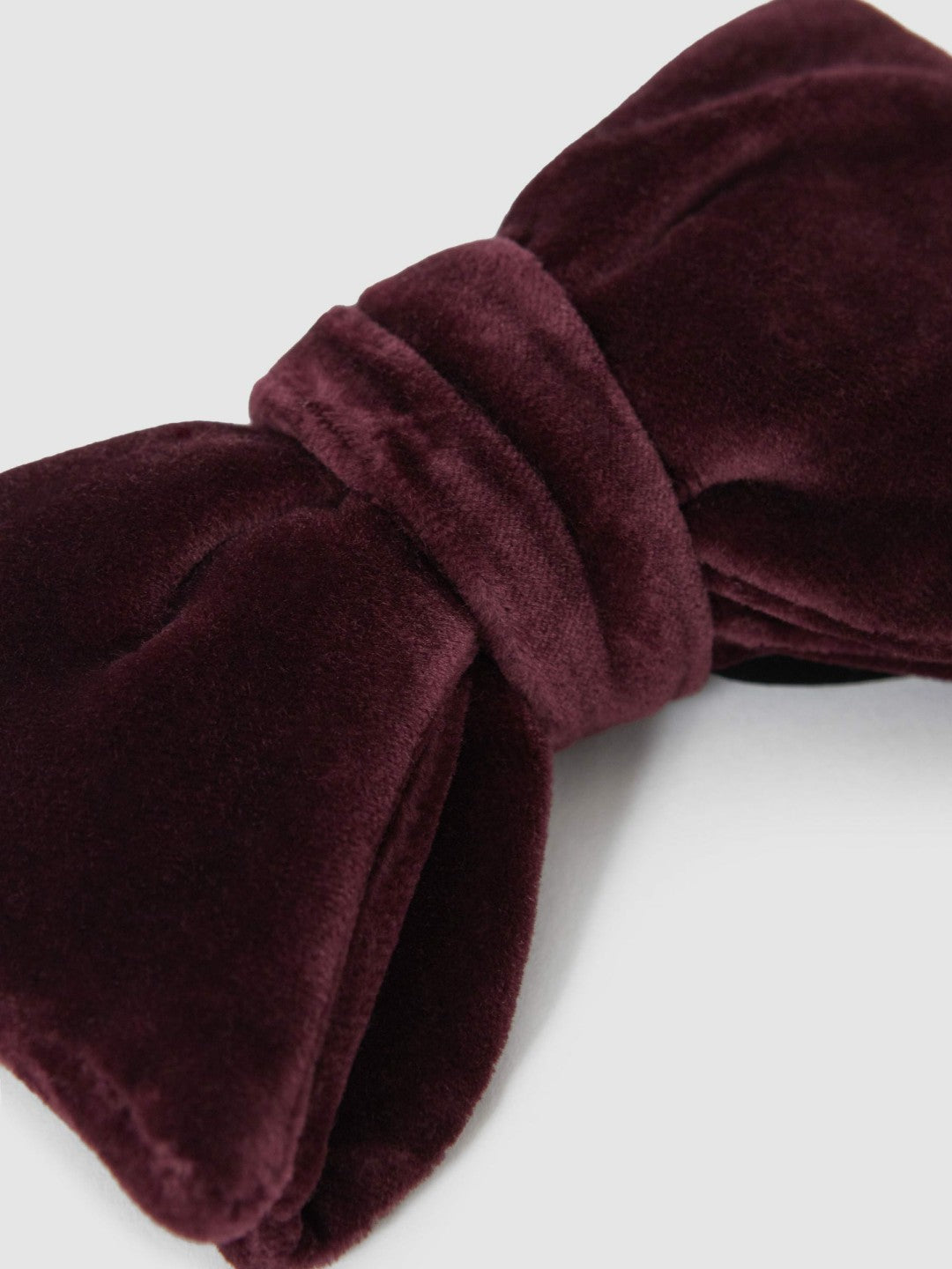 Reiss Best Seller - Velvet Bow Tie in Bordeaux