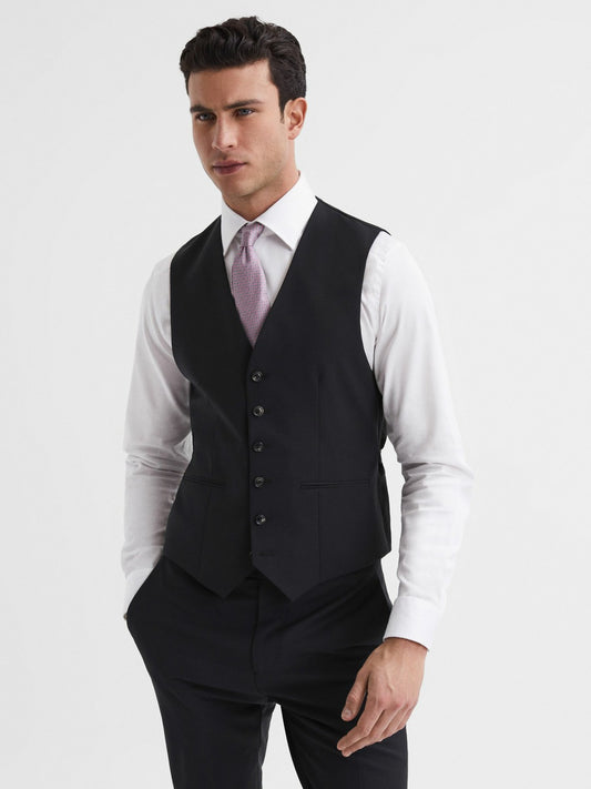 Reiss Modern Fit Travel Waistcoat in Black