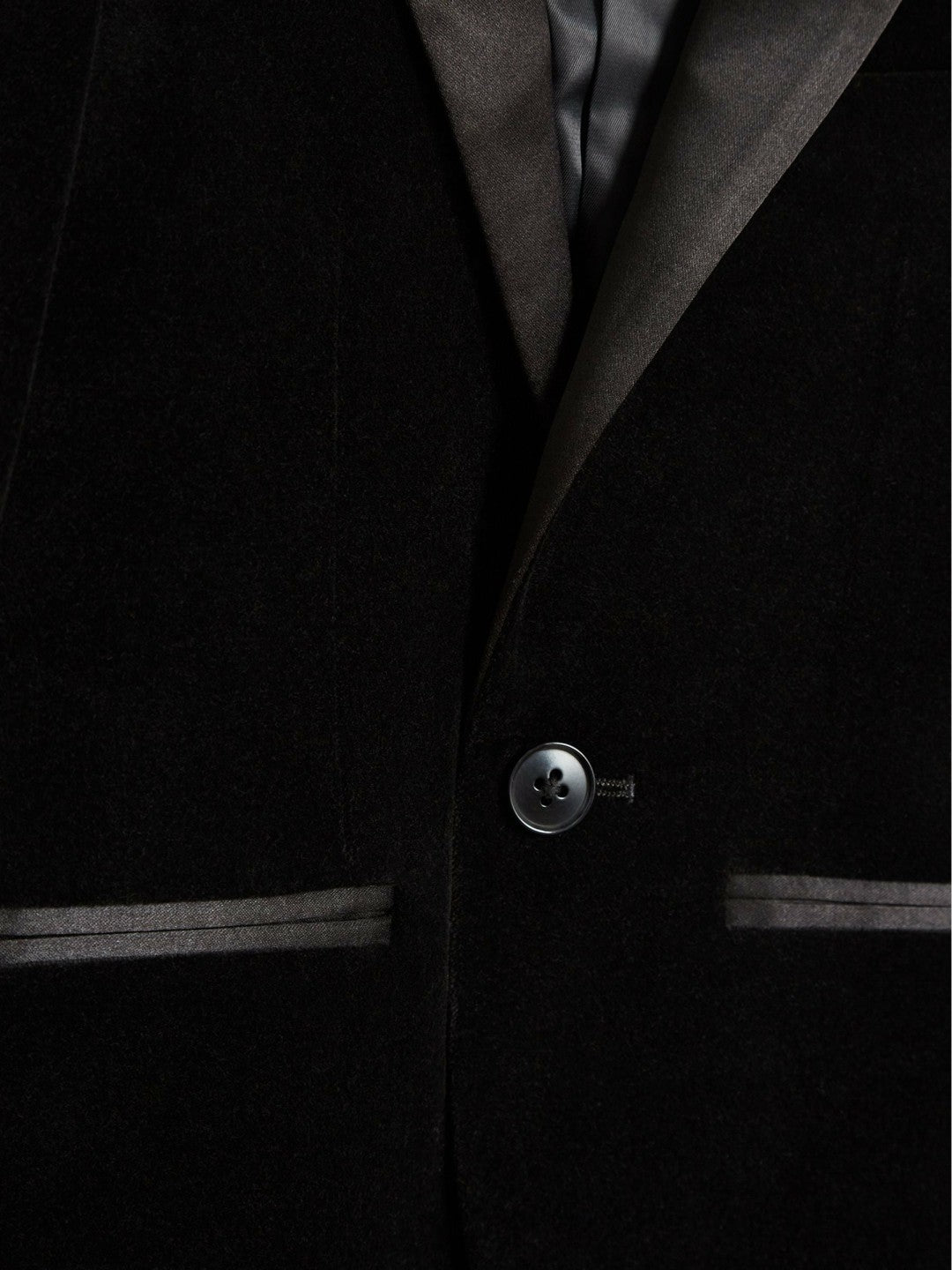 Reiss Value - 4-9 yrs Single Breasted Velvet Blazer in Black