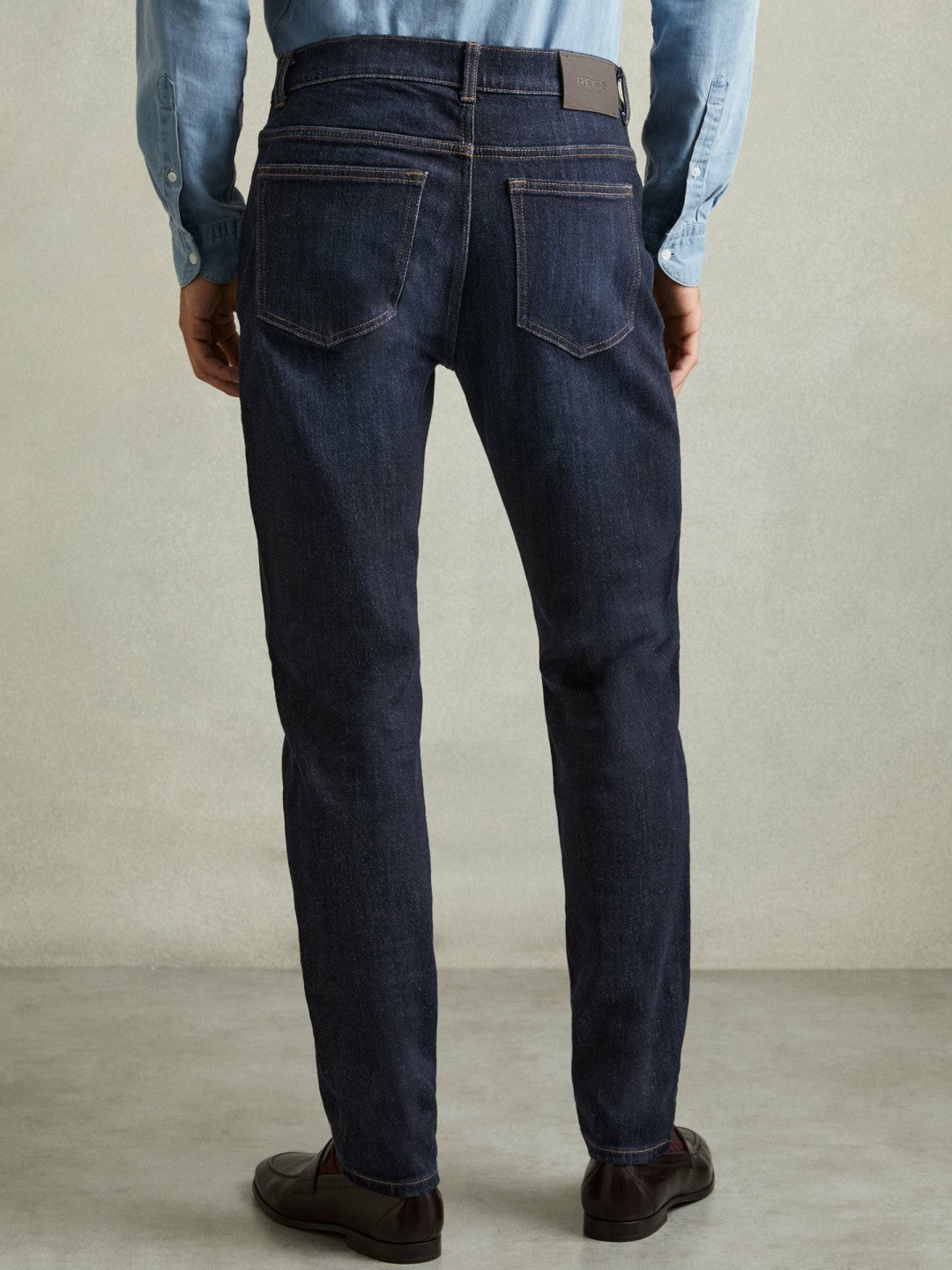 Reiss Best Seller - Cotton-Stretch Slim-Fit Jeans in Indigo Blue Wash