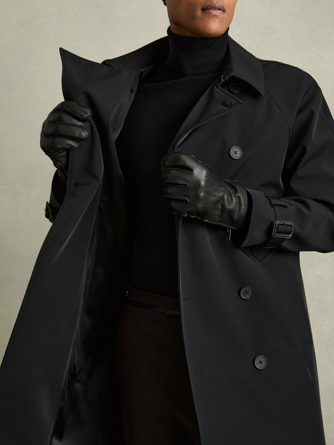 Reiss Affordable - Leather Zip-Side Gloves in Black