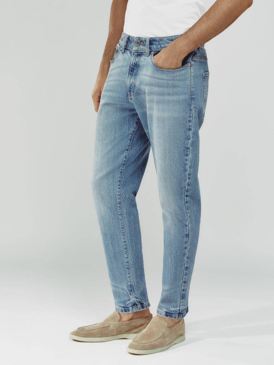 Reiss Popular Choice - Relaxed-Fit Cropped Jeans in Light Blue Wash