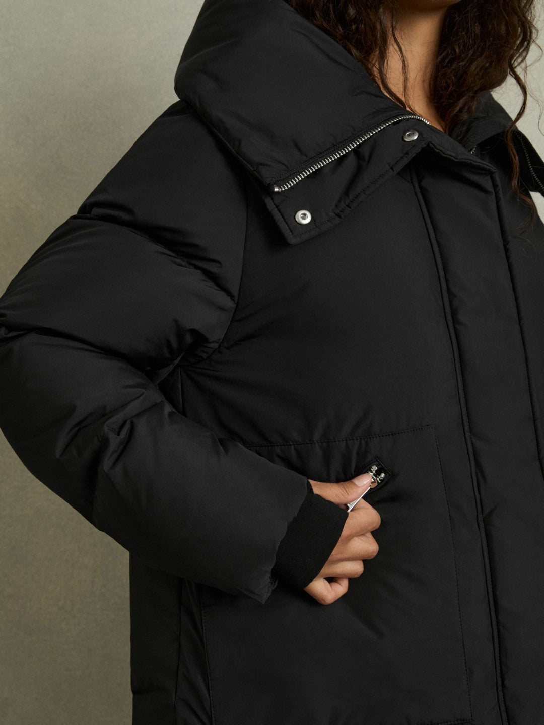 Reiss Offer - Petite Concealed-Hood Puffer Coat in Black