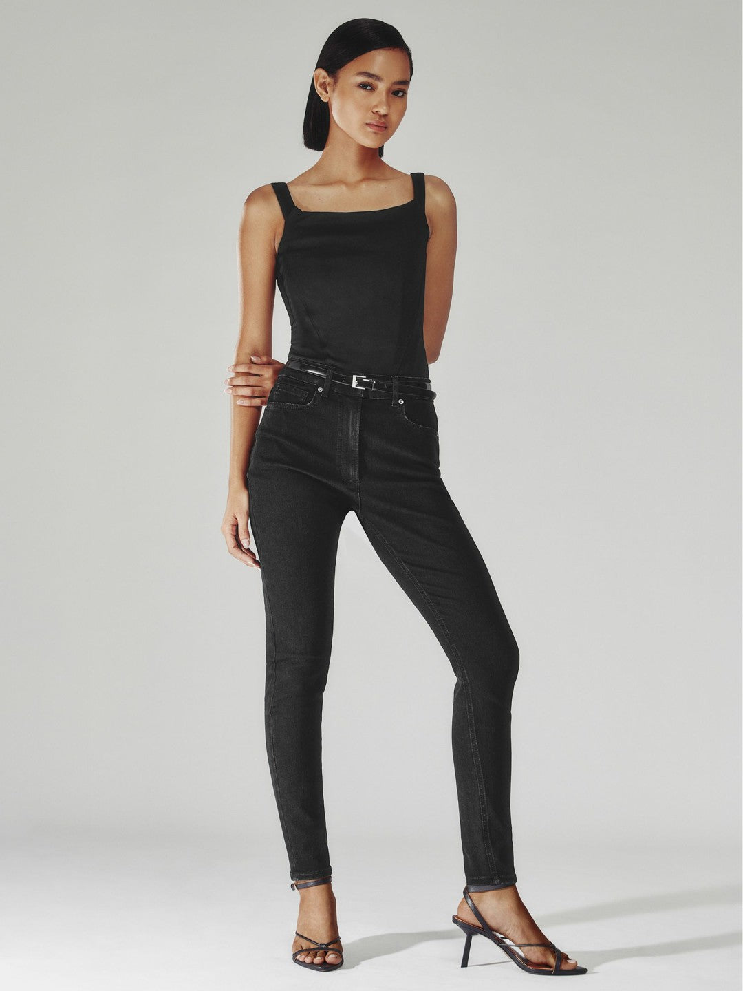 Reiss Petite Skinny Jeans in Black