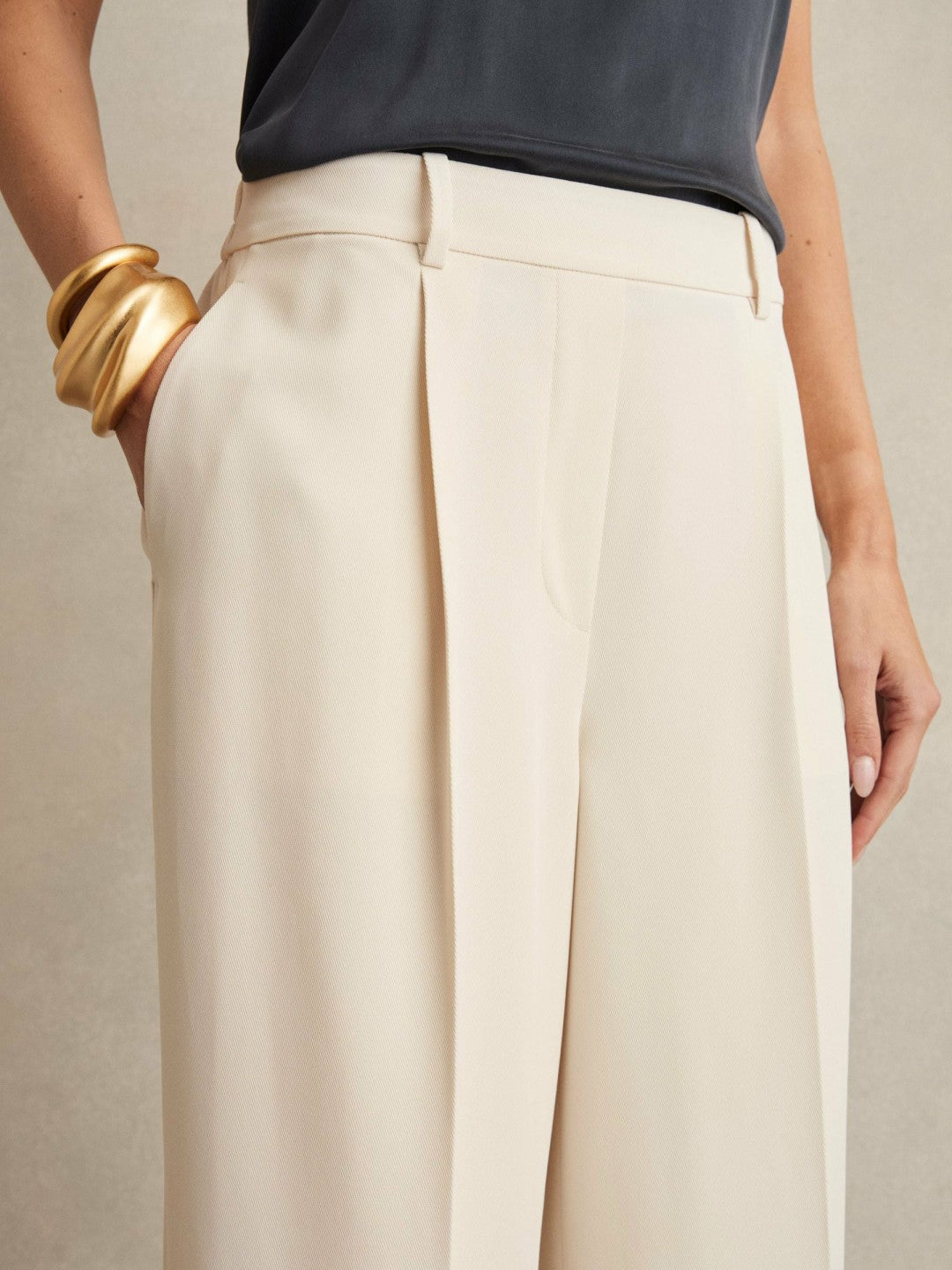 Reiss Elasticated-Waist Wide-Leg Twill Trousers in Cream