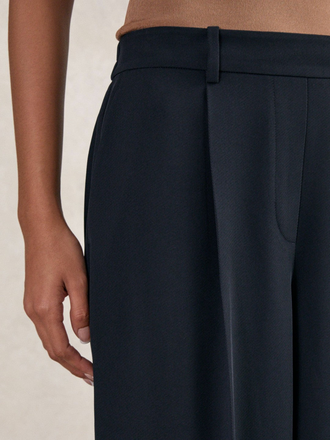 Reiss Elasticated-Waist Wide-Leg Twill Trousers in Navy