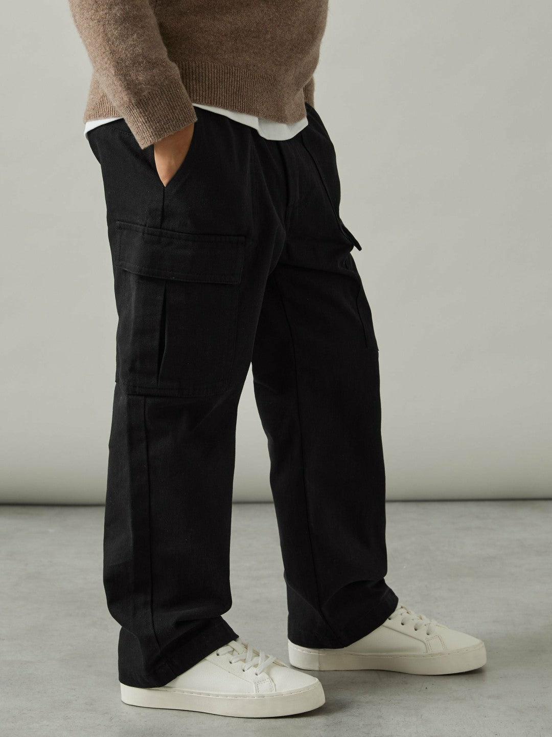 Reiss 3-9 yrs 100% Cotton Straight Leg Cargo Trousers in Black