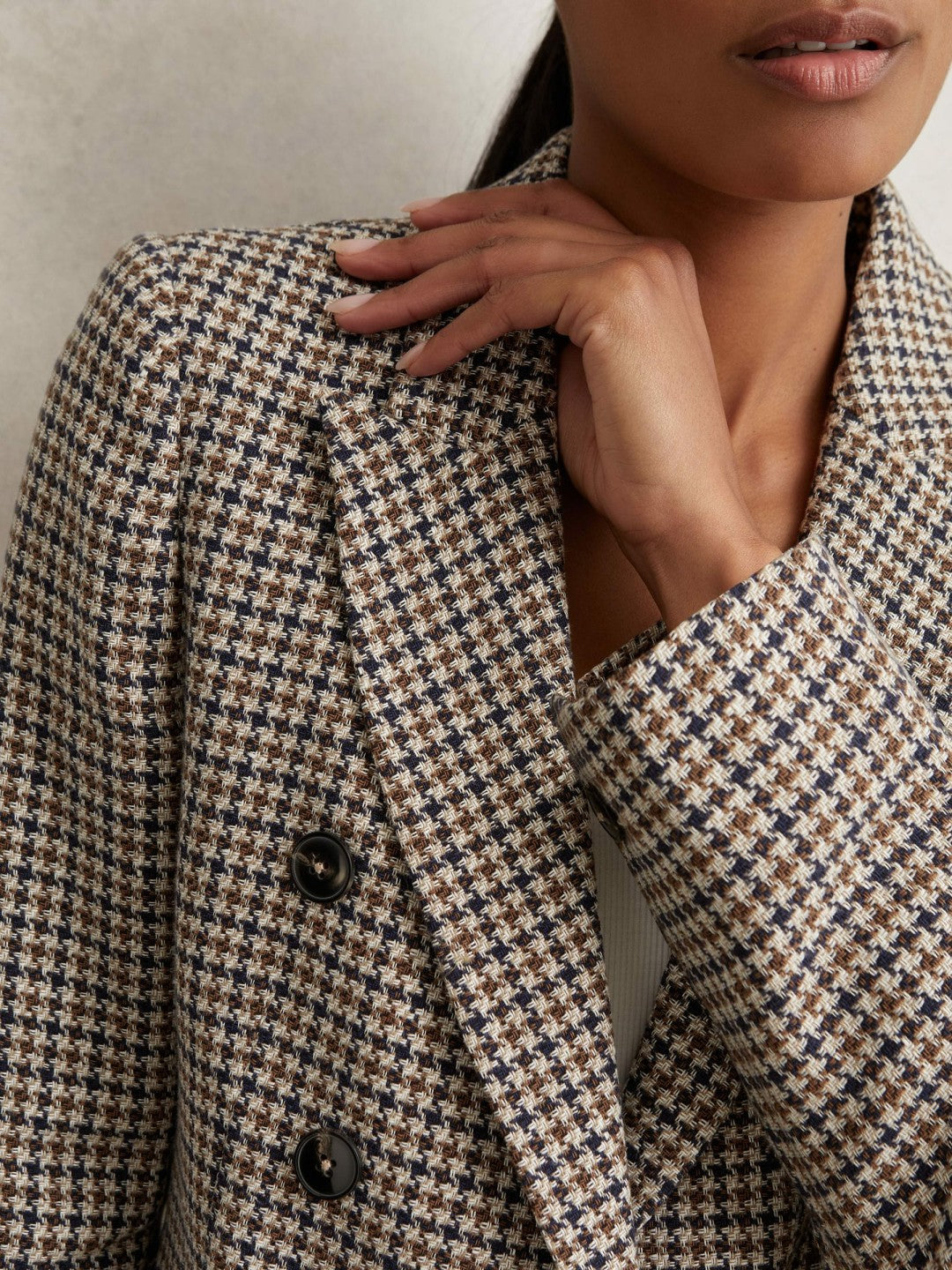 Reiss Offer - Cotton-Linen Double-Breasted Houndstooth-Check Blazer in Navy Neutral Check