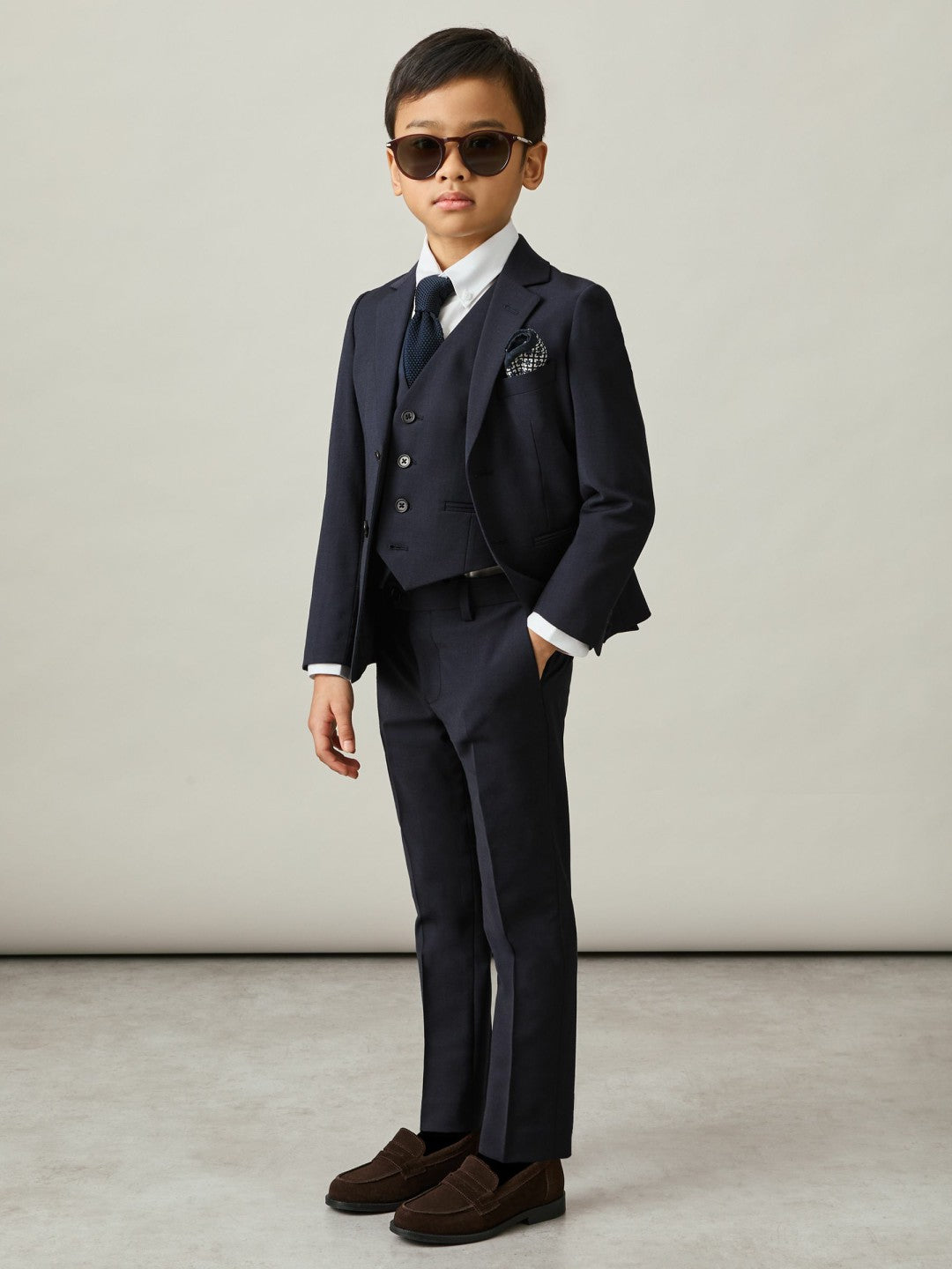 Reiss Deal - 3-9 yrs Modern Fit Waistcoat in Navy