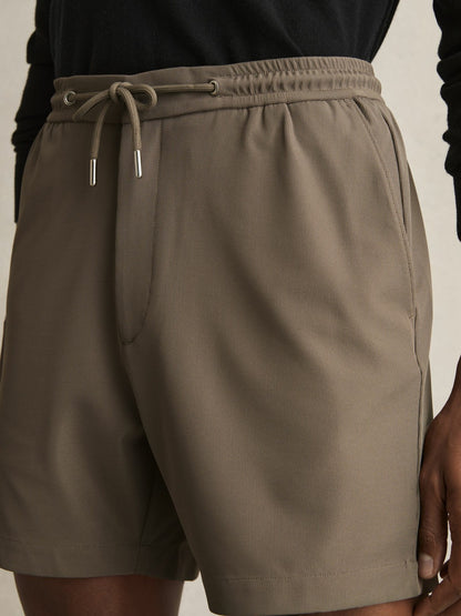 Reiss Value - Textured Drawstring Shorts in Mocha Brown