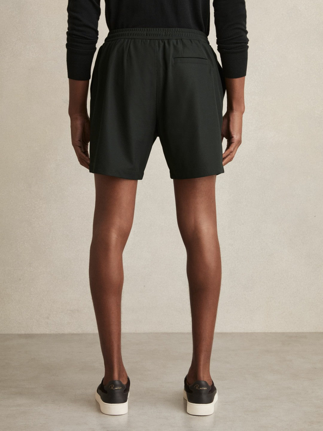 Reiss Featured - Textured Drawstring Shorts in Dark Green