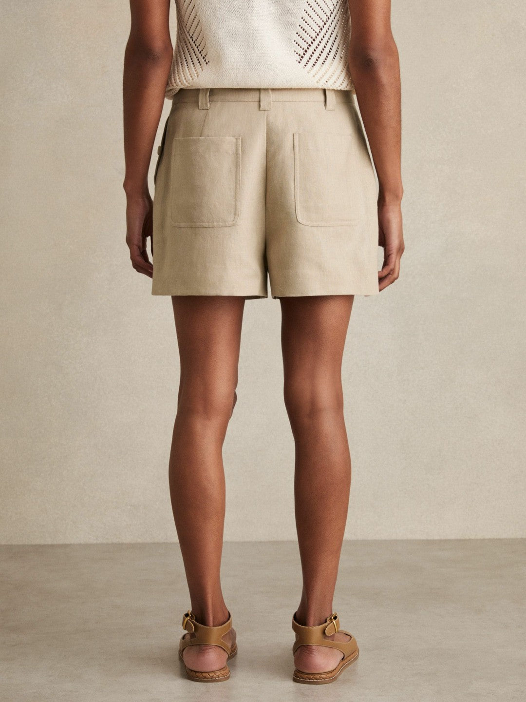 Reiss Value - Linen Shorts in Neutral
