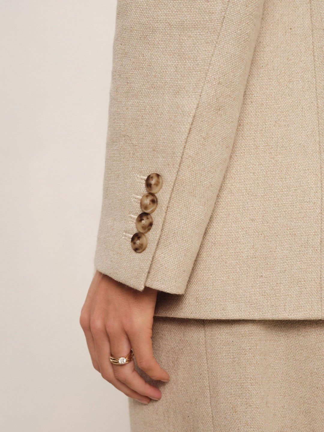 Reiss Petite Linen-Blend Double-Breasted Suit Jacket in Neutral