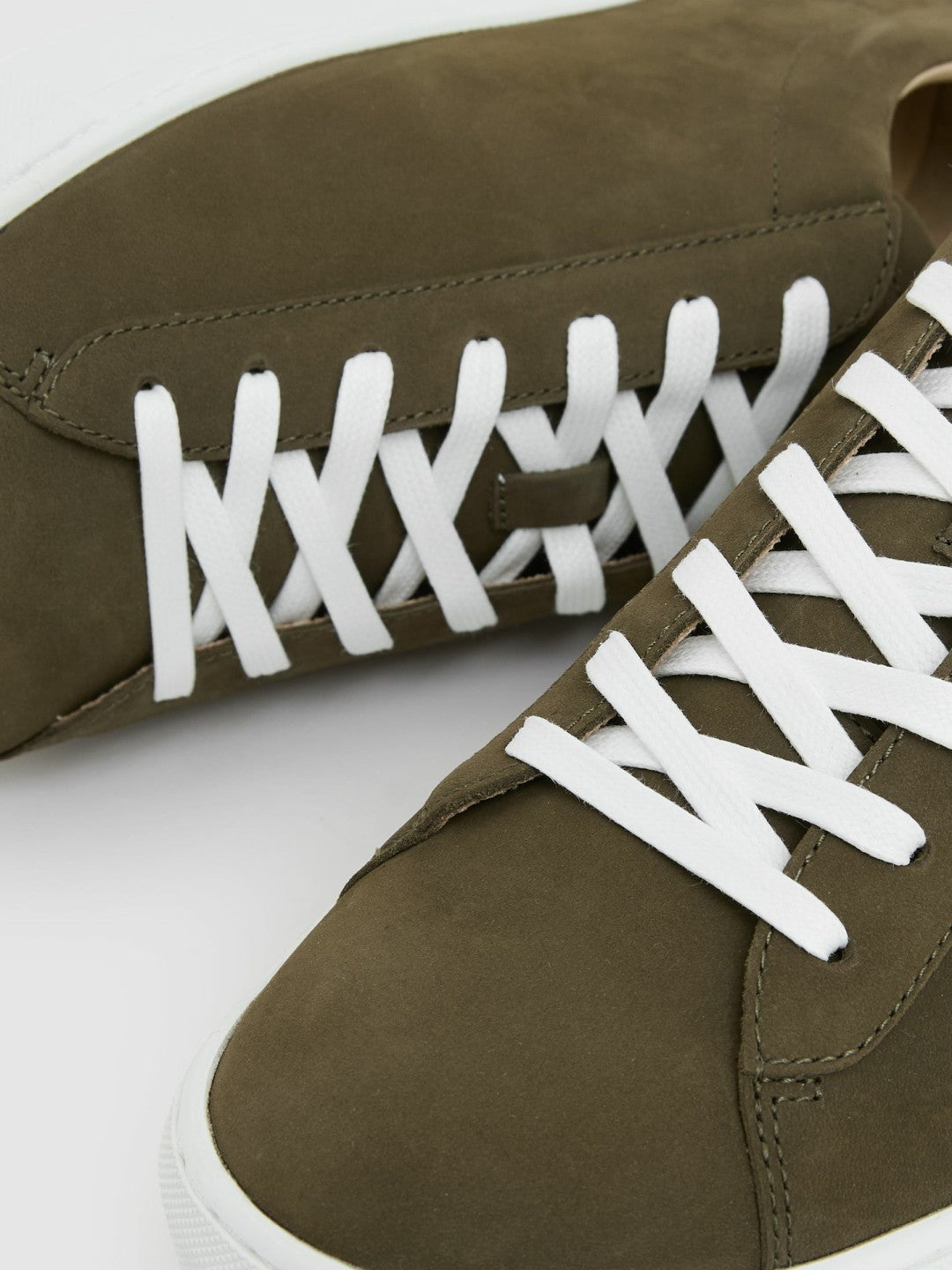 Reiss Affordable - Nubuck-Leather Low-Top Trainers in Olive Green