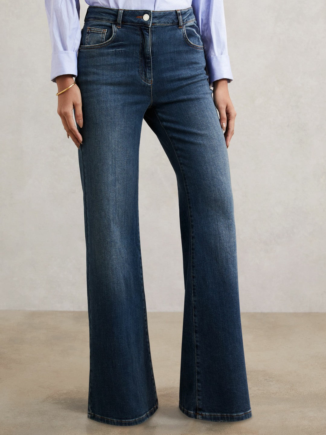 Reiss Featured - Petite Mid-Rise Flared Jeans in Mid Blue