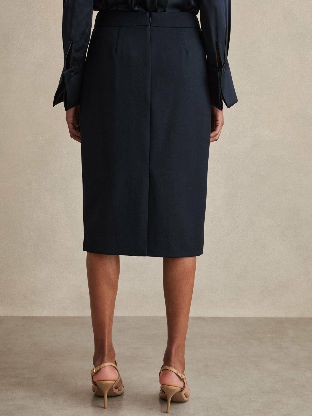 Reiss Affordable - Petite Tailored Midi Suit Skirt in Navy