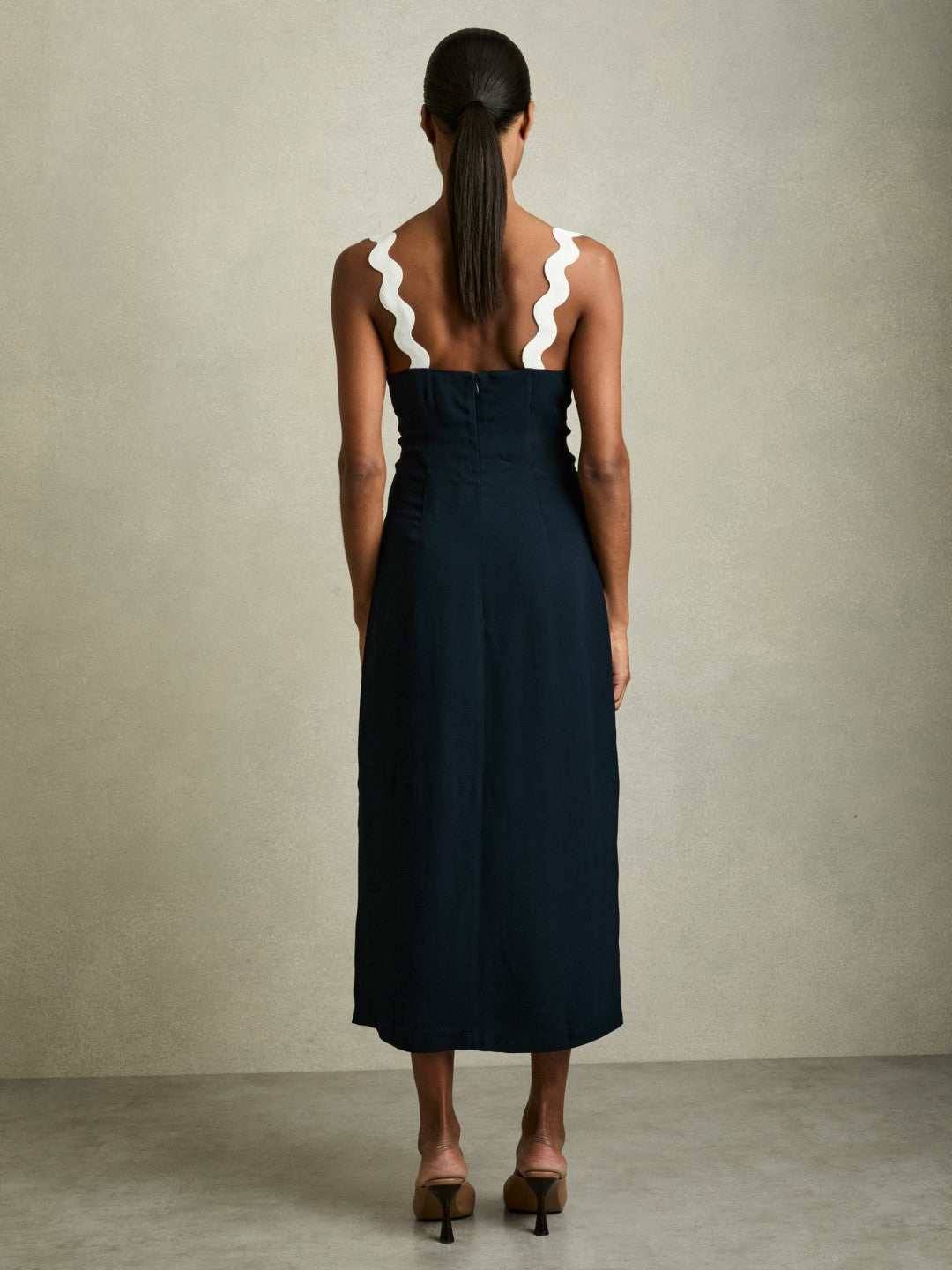 Reiss Wave-Trim Crepe Midi Dress in Navy