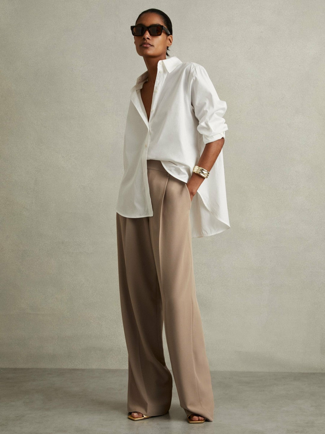 Reiss Elasticated-Waist Wide-Leg Twill Trousers in Mink Neutral