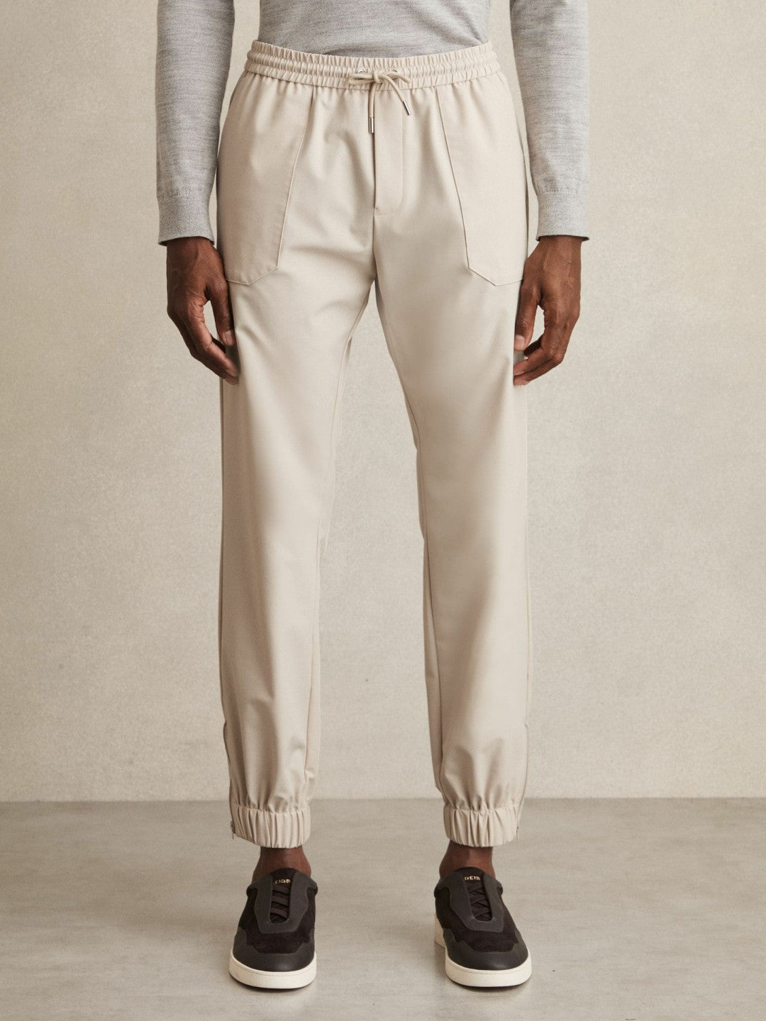 Reiss Featured - Drawstring Technical Cuffed Trousers in Stone