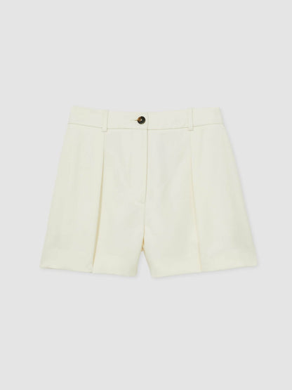 Reiss Deal - Single-Pleat Tailored Shorts in Cream
