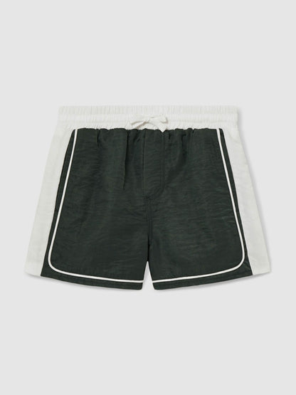 Reiss Deal - 9-13 yrs Colour-Block Piped Swim Shorts in Green/White